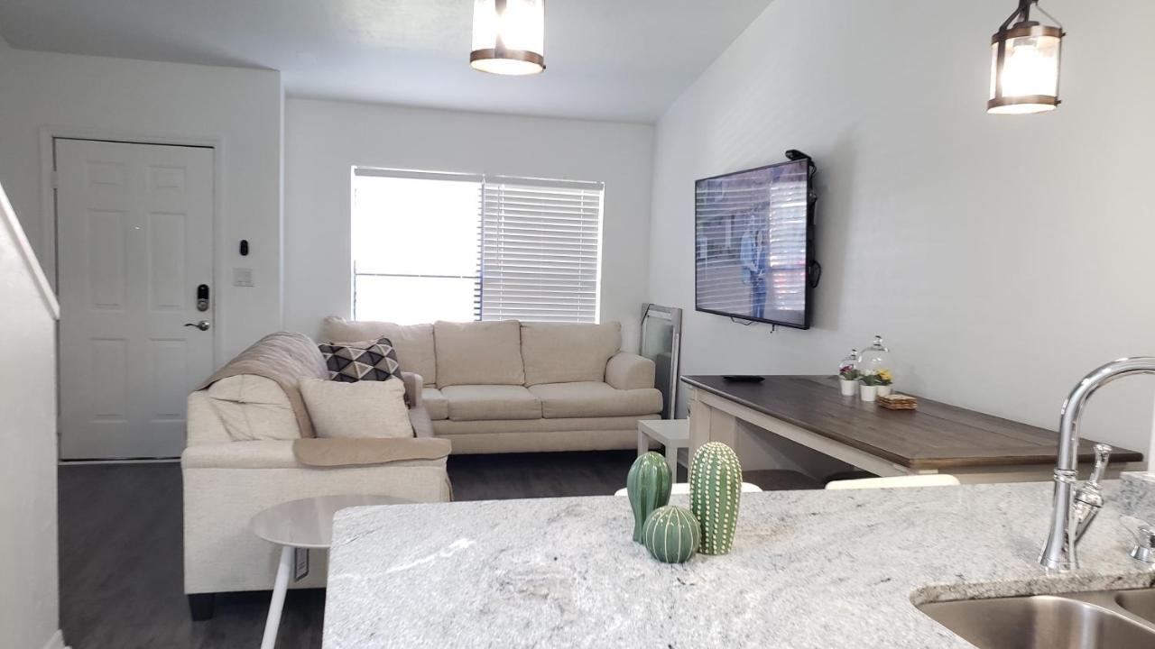 Discover Luxury Condo Steps Away From Celebration Pointe And I-75! Gainesville Exteriér fotografie