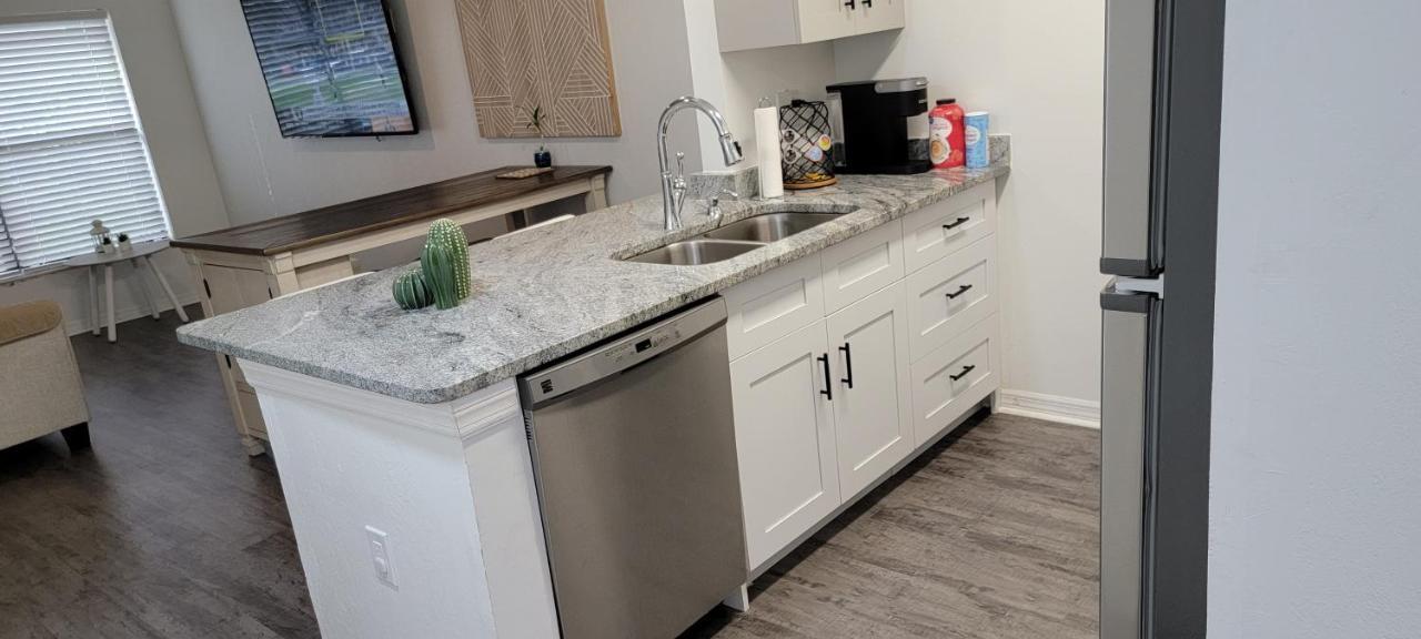 Discover Luxury Condo Steps Away From Celebration Pointe And I-75! Gainesville Exteriér fotografie